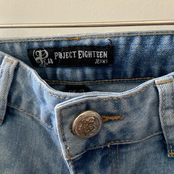 SALE! REDUCED! (Oct 2023) P18 Project Eighteen Jeans in Size 25/3 - Picture 2 of 5